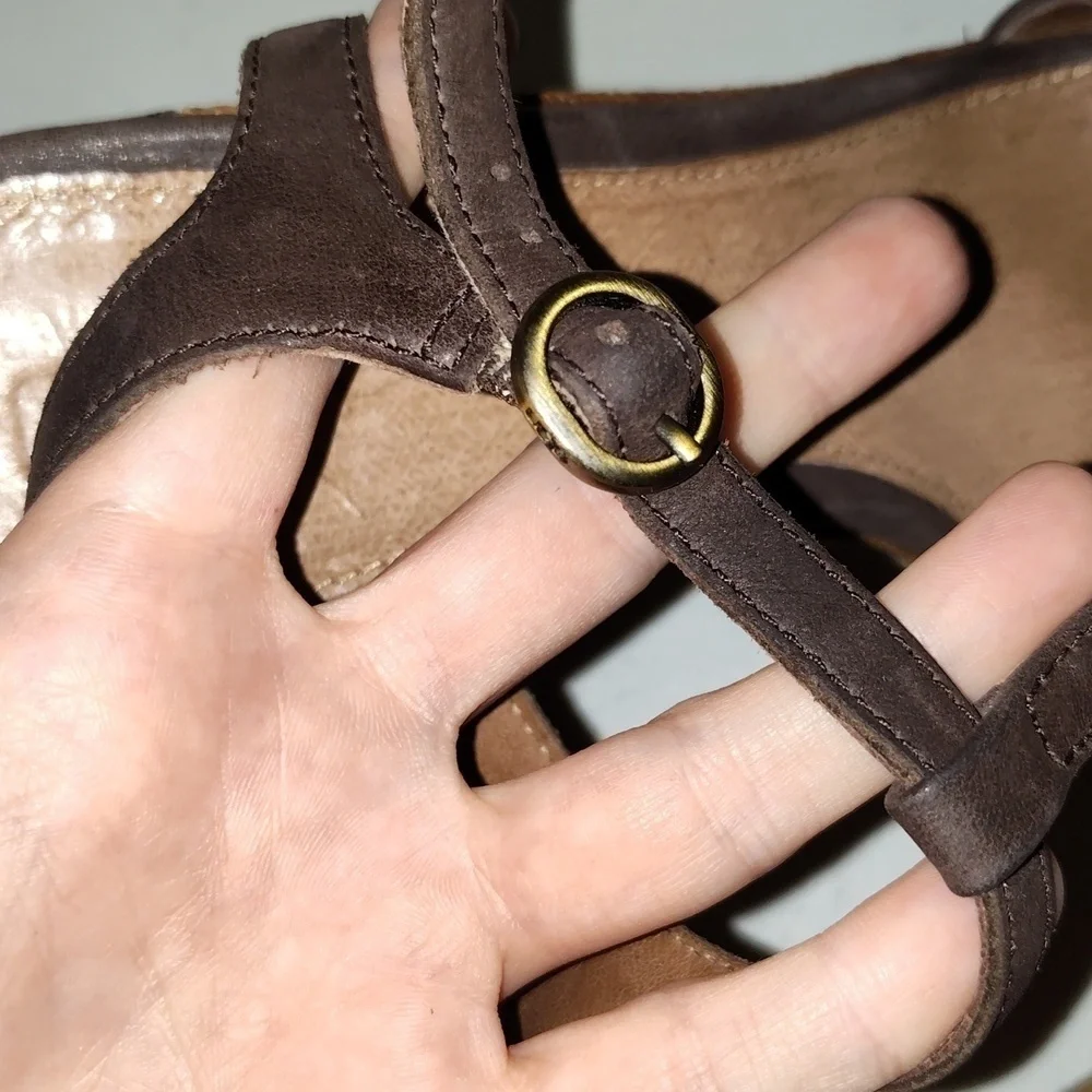 UGG Women’s Brown Espadrille Wedge size6.5